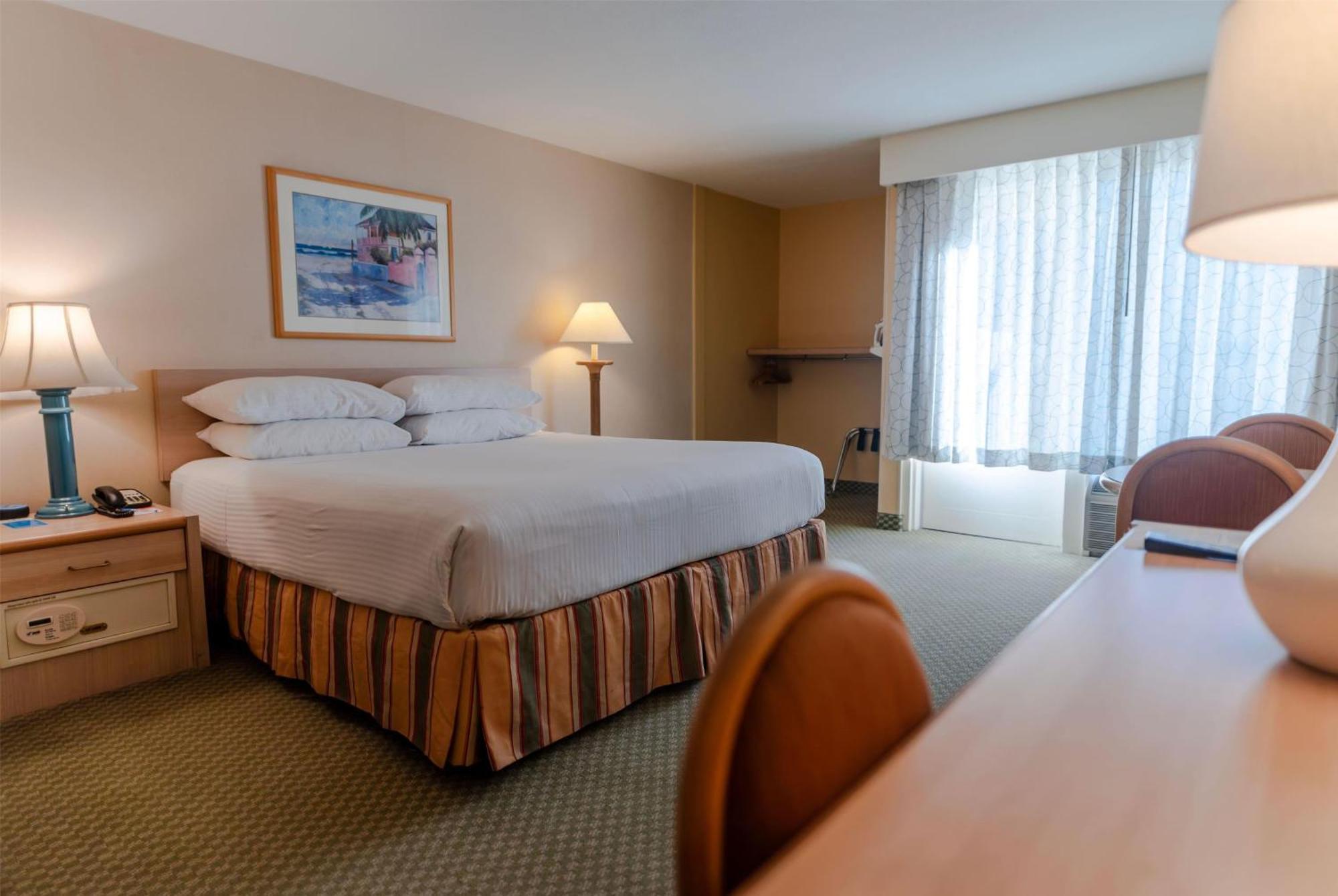 Hotel Howard Johnson By Wyndham Hotel&water Playground Anaheim